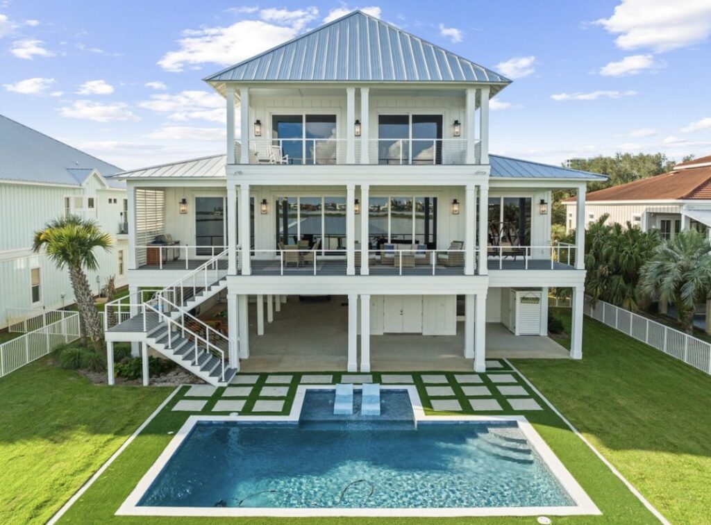 What Makes a Luxury Home Sarasota