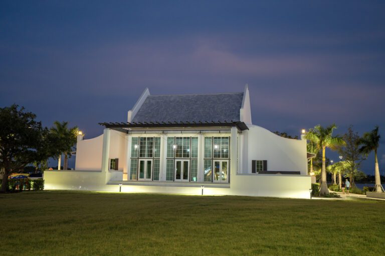 Custom Home Builder Sarasota Homeowners Can Trust