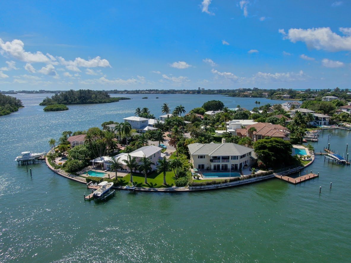 Design-Build vs Traditional Home Building Fort Myers