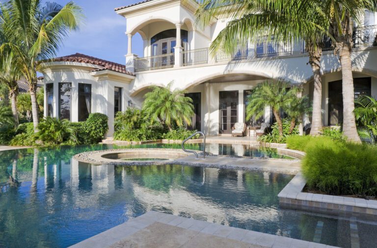 Custom Home Pool and Lanai Design St. Pete
